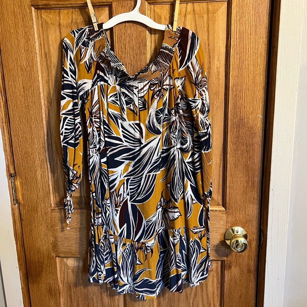 Women’s shirt